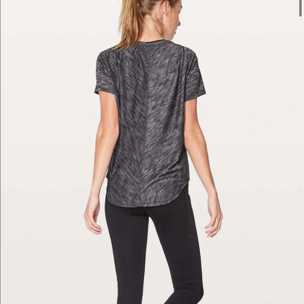 Lululemon Meant to Move Tee - Picture 2 of 4